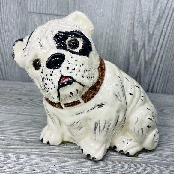 Bull dog ceramic figurine statue that’s judging you perfect bathroom decoration - Picture 3 of 14